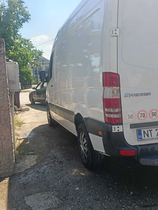 Vând Mercedes-Benz Sprinter