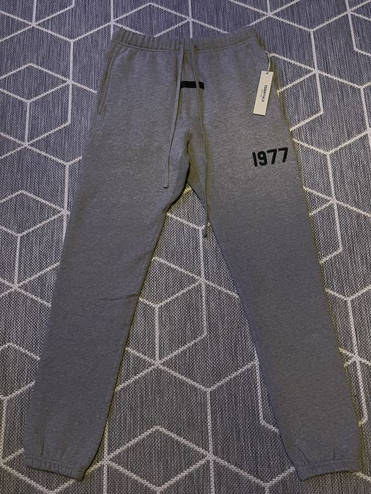 Pantaloni Essentials Fear of God - Gri