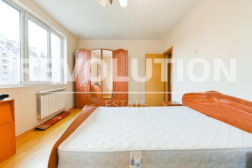 Дава се под наем Тристаен апартамент в София, Дианабад - 102 кв.м за 818 € - Снимка #3