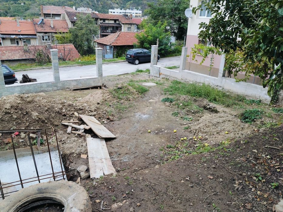 Подарявам земя(пръст)