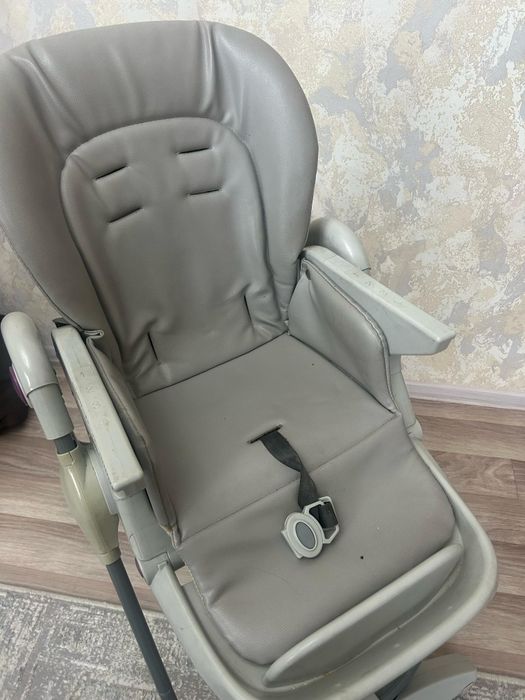 Продам стульчик для кормления