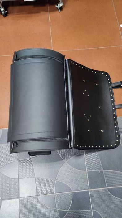 Нови кожен куфар дисаги за чопър рокер мотор мото багаж нови кожени