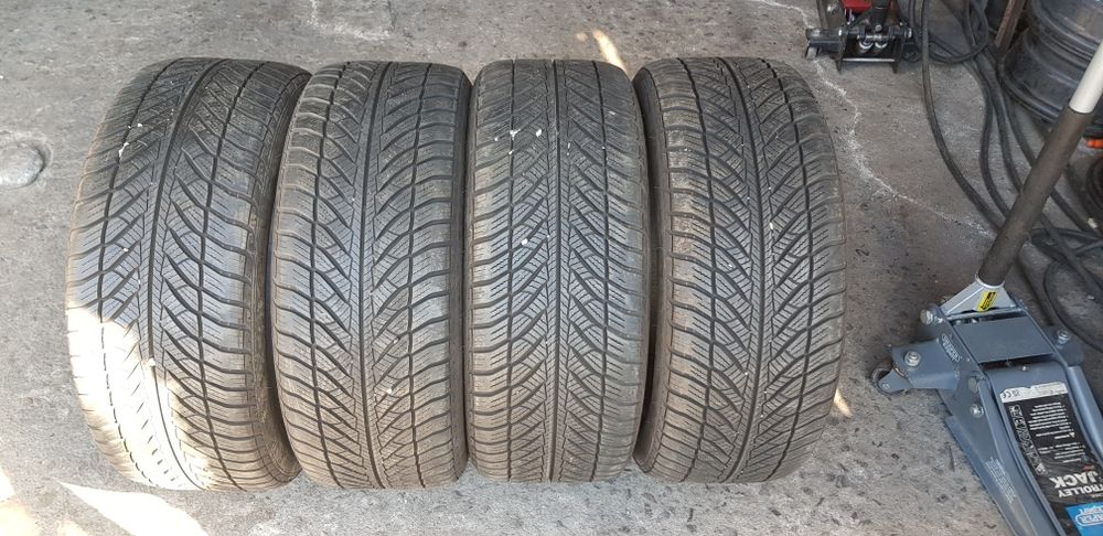 Зимни гуми-2020г./38с.-18цола-245/45-1бр.-110лв."GOOD YEAR "-като нови