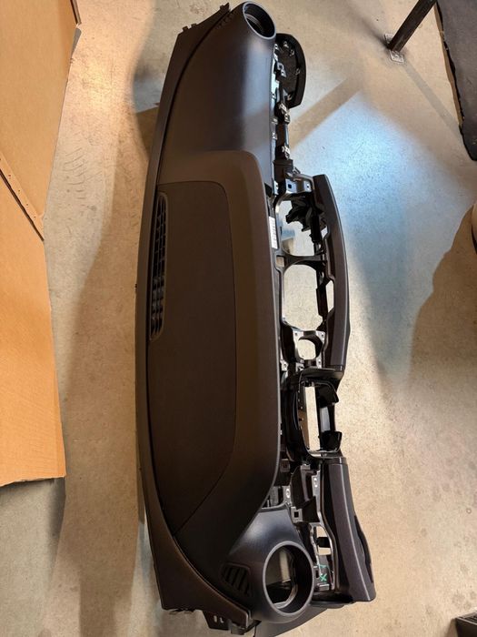 Plansa bord mercedes w213 e-class