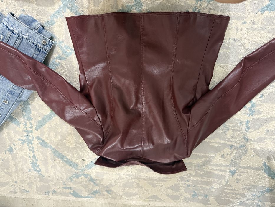 Кожаная куртка 46-48 размер