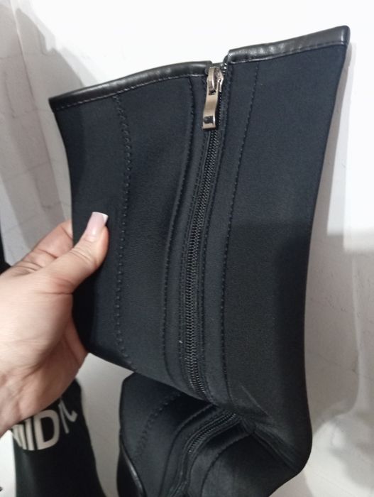 Сапожки стрейч на платформе