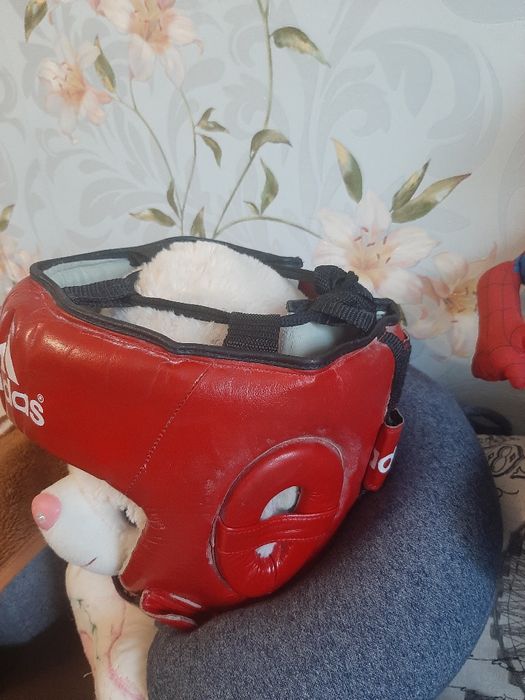 Шлем защитный для спорта