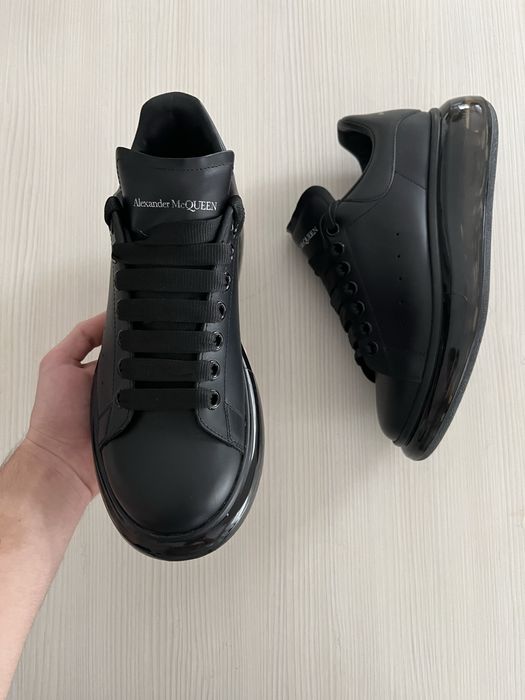 Alexander McQueen negrii EU 41.5