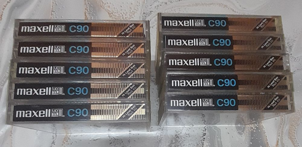 Аудио касети  MAXELL/ Gold/  със Сръбска музика