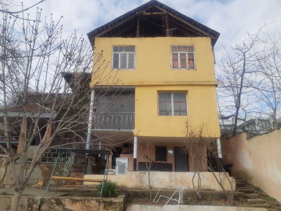 Чарвак Продаётся дача 8 соток