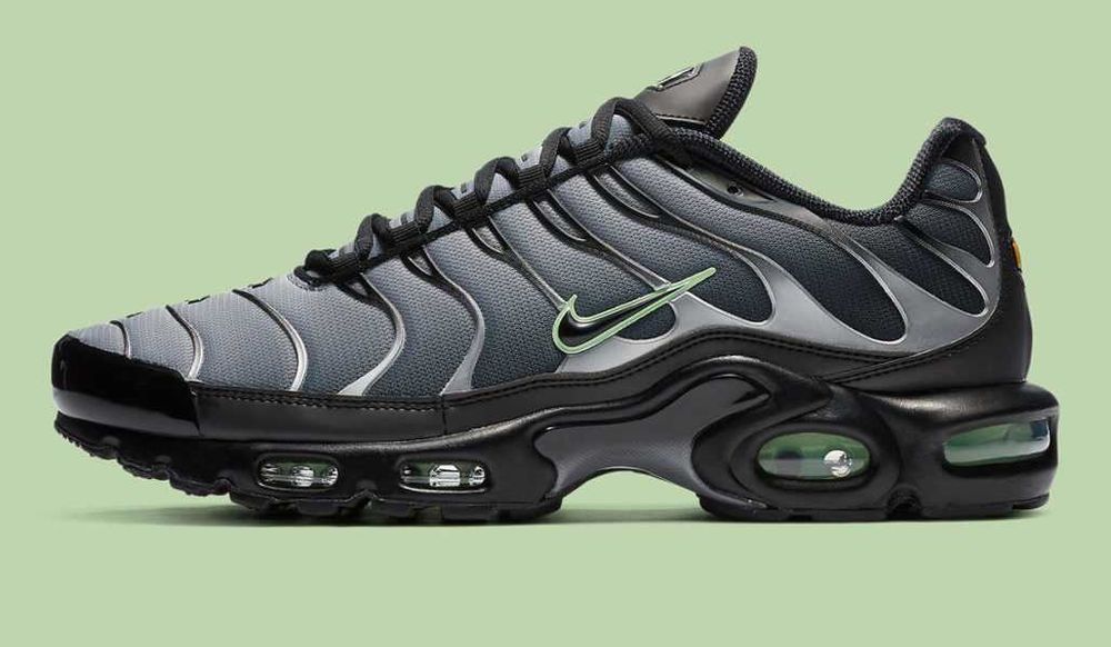 Кроссовки Nike Airmax tn plus