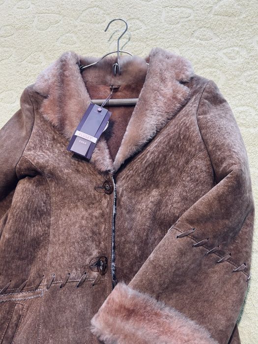 Продам турецкую дубленку новую.