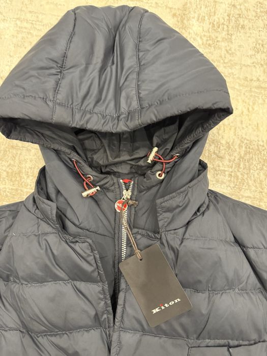 Продам мужской пуховик Kiton