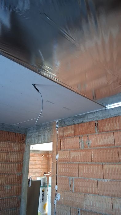 Casa cu autorizație de constr în Aroneanu , materiale premium