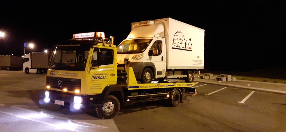 Tractari Auto Remorcari Platforma 6 locuri pe orice ruta