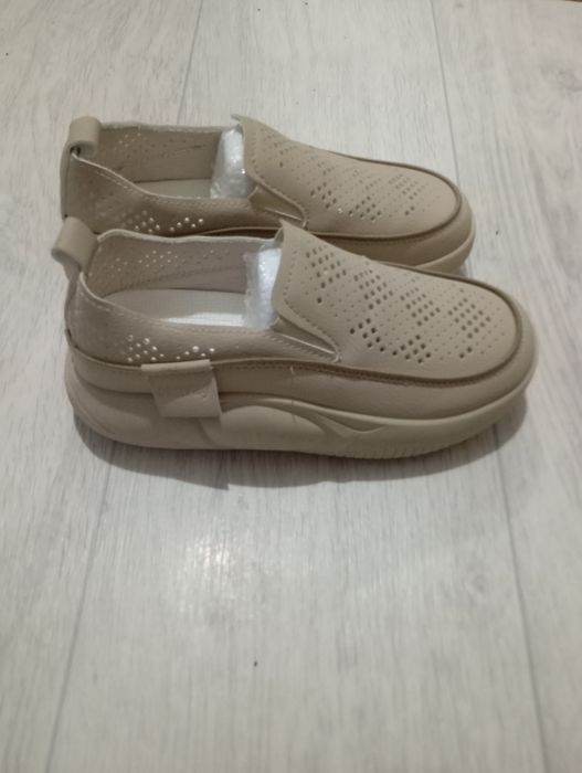 Женская  обувь  новый
