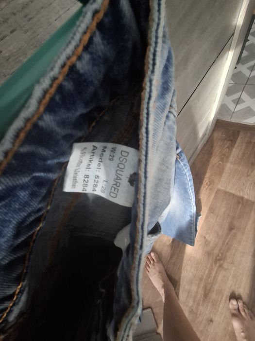 Джинсы Италия DSQUARED2