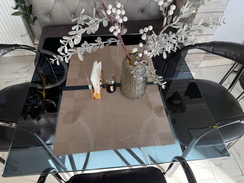 Стол стул состояния отлично