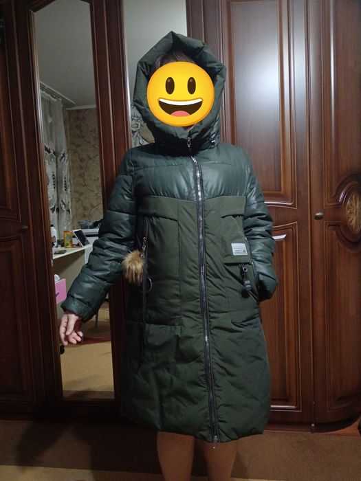 Продам зимнии куртки.