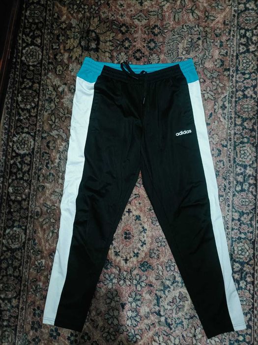 trening de dama Adidas măr. M