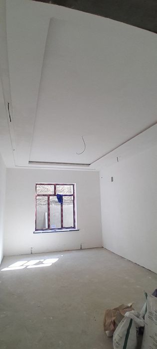 Uchastuchaska 2.4 sotik sotiladi 2 etaj padval borsuv gaz elektr xamma