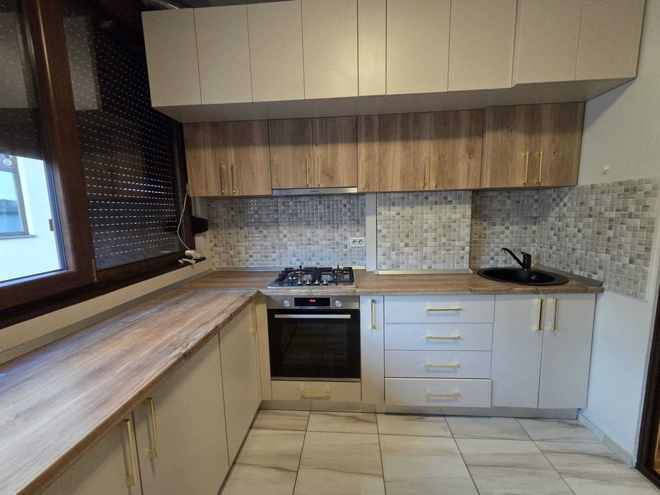 Închiriez apartament modern 3 camere| Nicole Residence Parcare inclusă