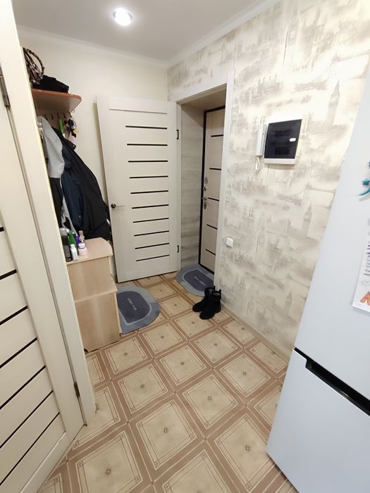 Продается 2-комн (1-62, 2 эт)