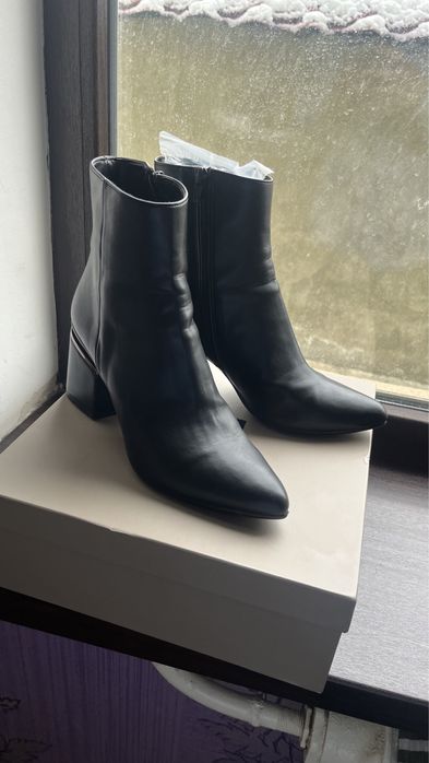 Продам обувь сапоги