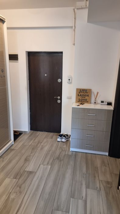 Garsoniera mobilata, gata de mutare !