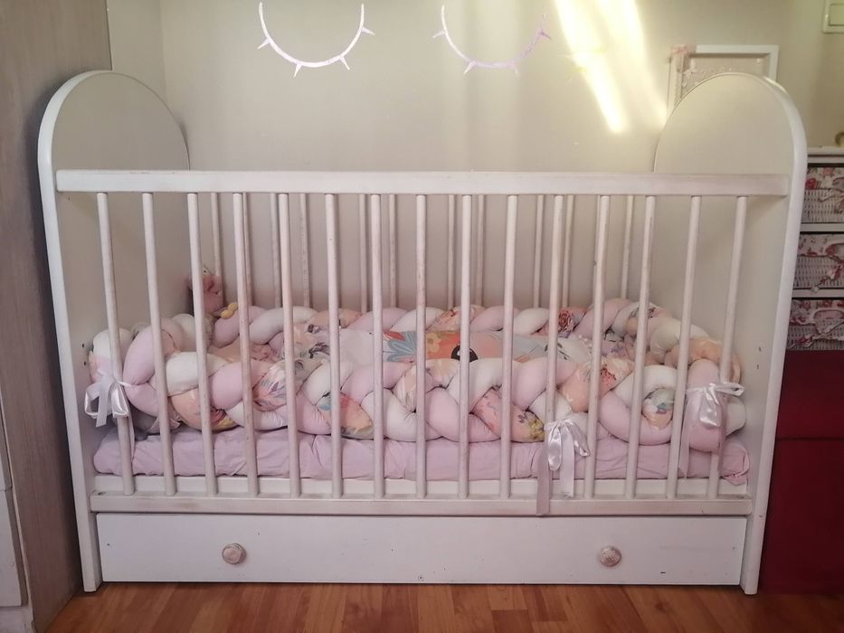 Бебешко креватче