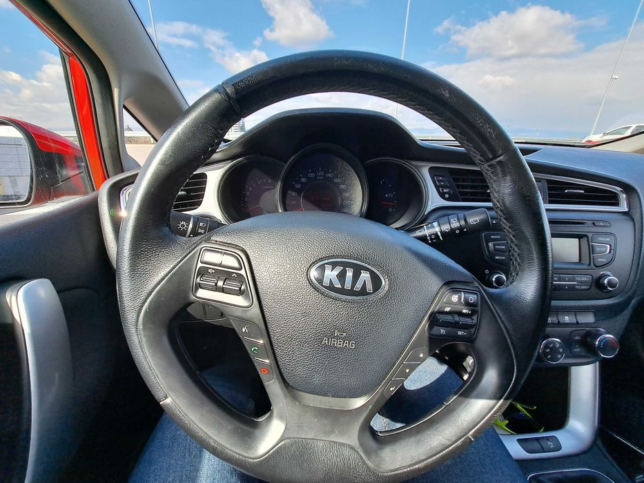 СОФИЯ: Коли под наем -екстри; Ръчка/Автоматик; Газ/Бензин; ENGL, РУССК