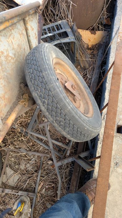 Телега ,арба лёгкая но большая