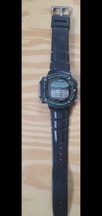 Ceas casio altimetru