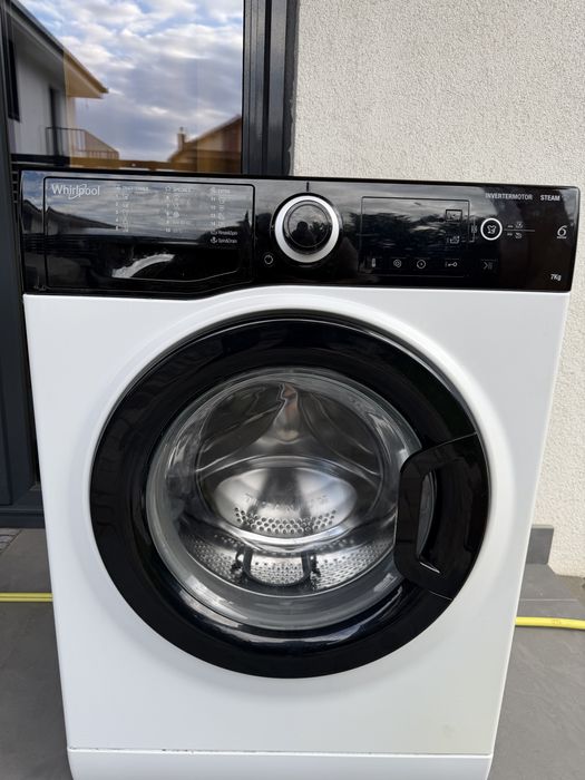 Masina de spalat rufe Slim Whirlpool , 7 kg, 1200 RPM,Motor Inverter, Display Big digital, Negru , in garantie