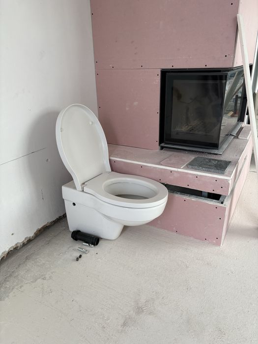 тоалетна чиния за вграждане