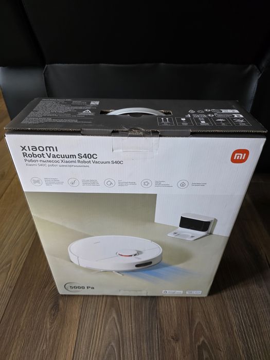 Aspirator Robot Xiaomi S40C, (aspirare + spălare simultană) Nou, Sigilat cu Factura si Garantie 24 de luni.