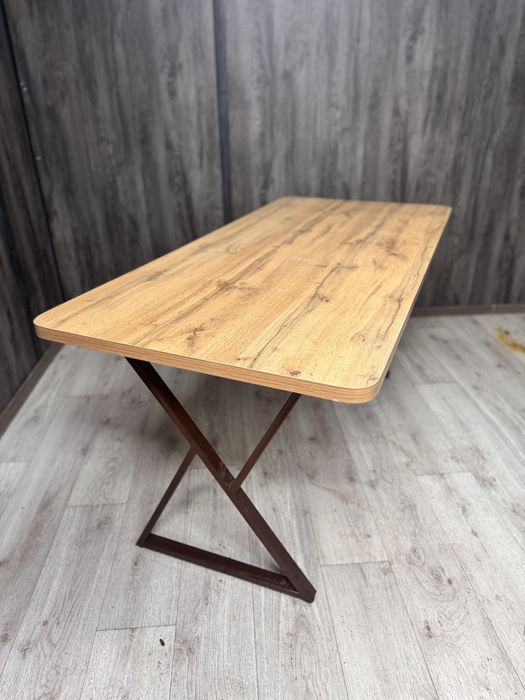 Стол в стиле лофт