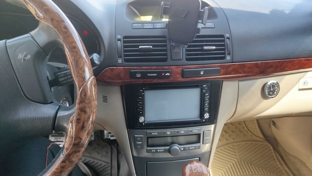 Продавам Toyota Avensis 2.0 D4D 116кс. в отлично състояние!