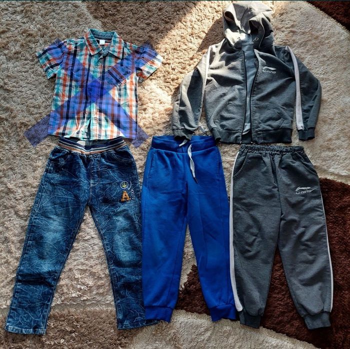 Продам вещи на мальчика 4-6лет