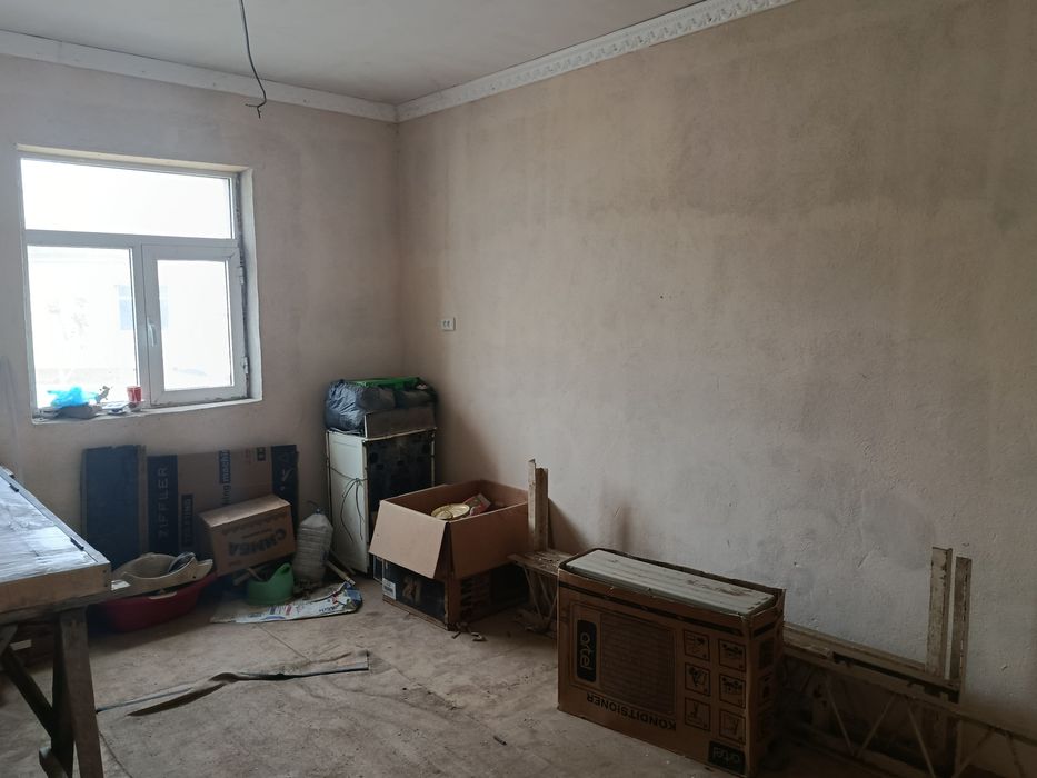 Hovli uy sotiladi 4 honali