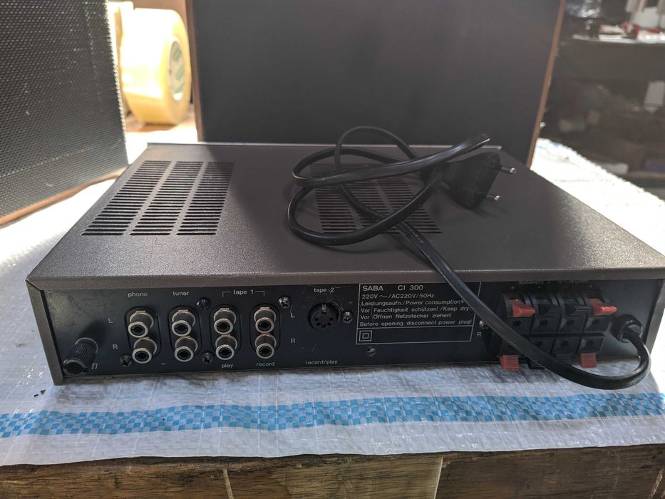 Amplificator si boxe SABA