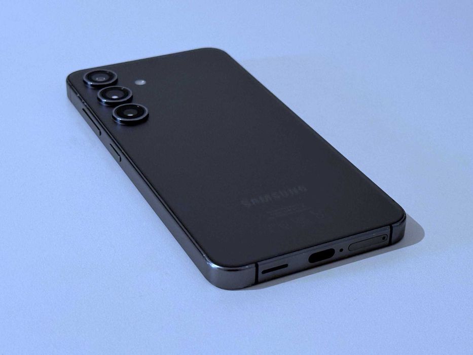 Бартер! Samsung Galaxy S24 Onyx Black (Черен) 100% Батерия.