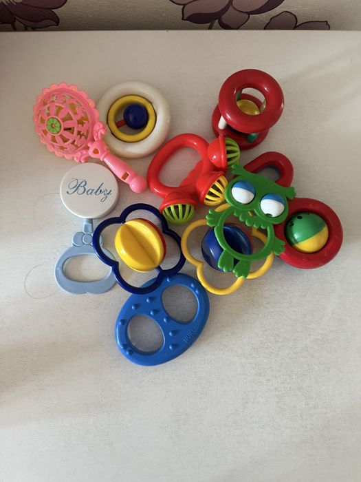 Игрушки, детские  книги