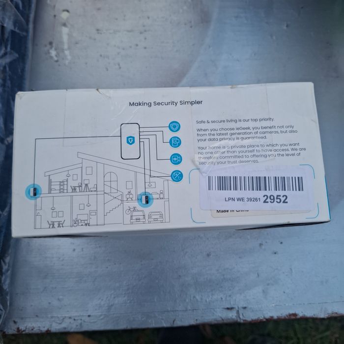 Cameră exterior cu panou solar,  conectare pe telefon,  nouă,  card inclus,  Belgia