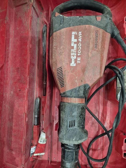 Отбойник для бетон