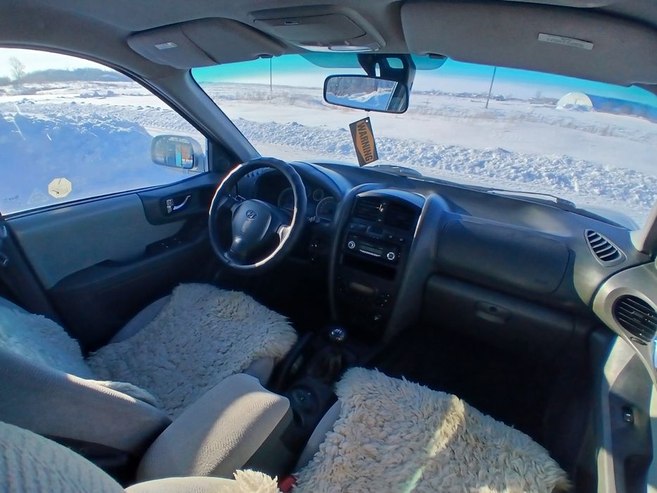 Хюндай санта фе.