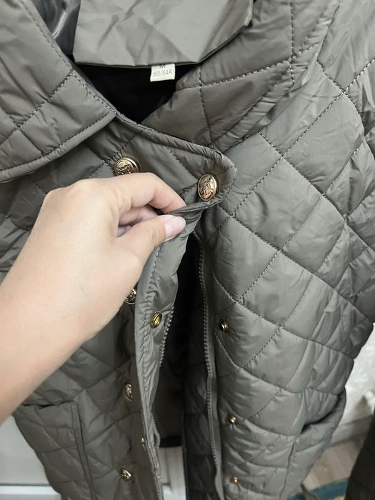 Продам курточку стеганку
