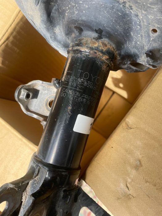 Амартизаторы  камри 70