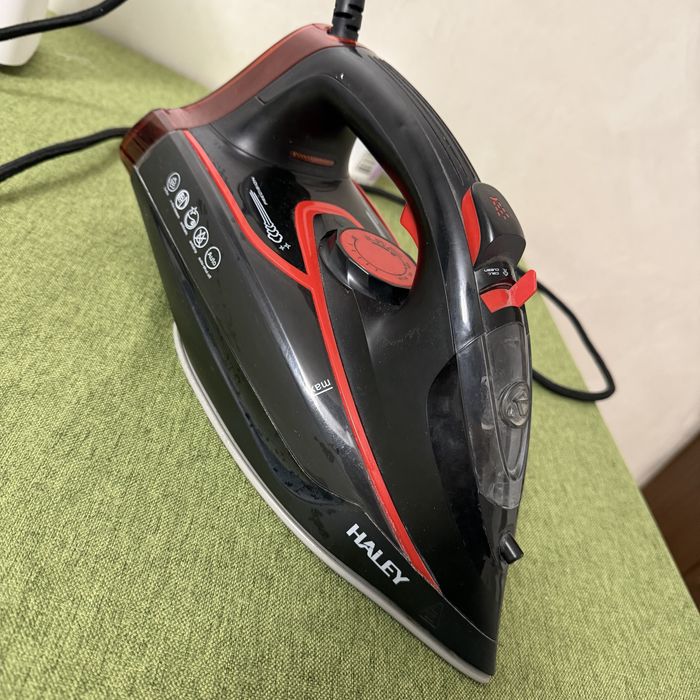 Утюг HALEY, с паром, недорого