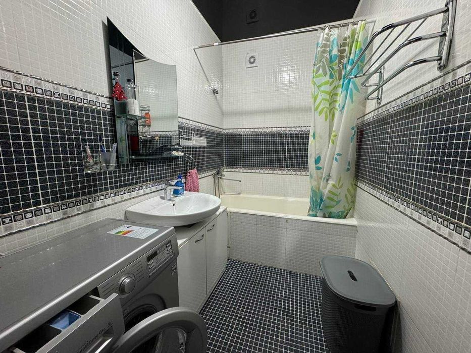 Продаётся квартира, Мирабадский район.